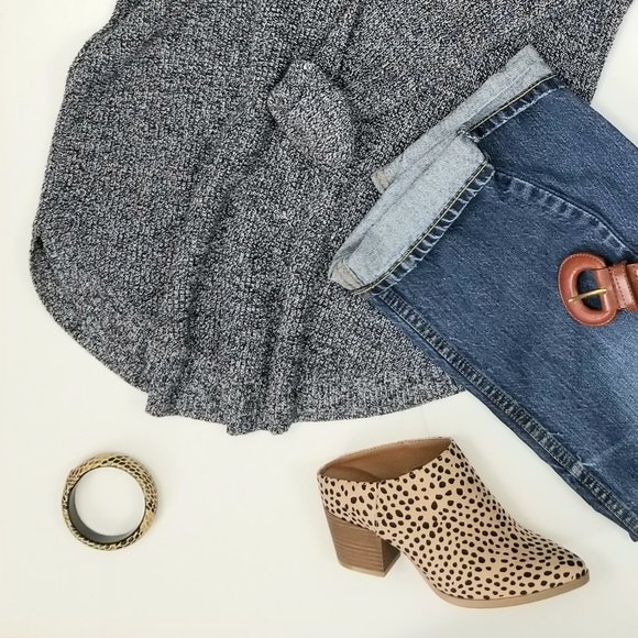 FIND THESE BEAUTIES & SO MUCH MORE IN MY CLOSET! - Picture 5 of 5